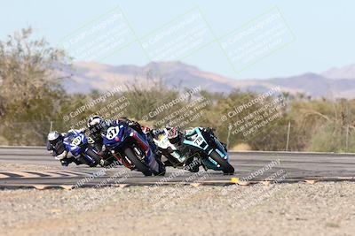 media/Dec-06-2025-CVMA (Sat) [[4a896cc04c]]/Race 4-Formula Middleweight/